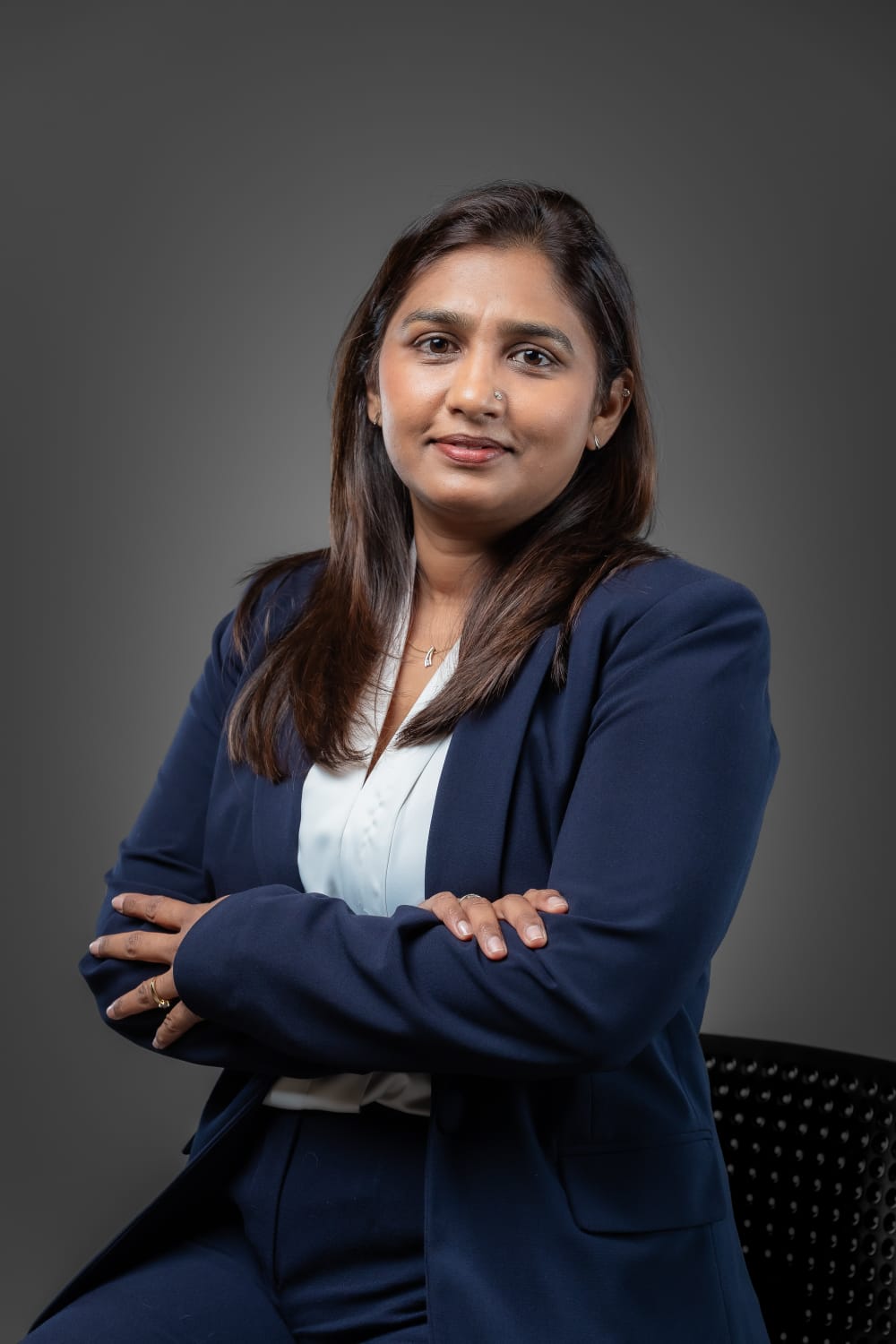 Divia Deesha Gungah portrait assis